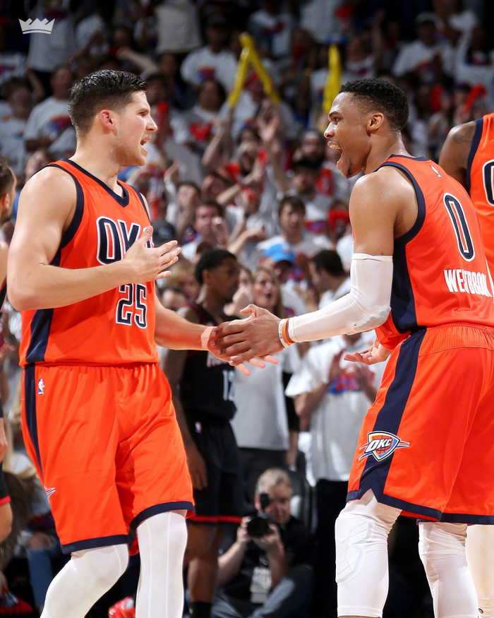 博尔哈：哈兰德是目前足坛最佳中锋；历史最佳中锋是德罗巴（博尔哈：当今最强中锋是哈兰德，历史最佳当属德罗巴）