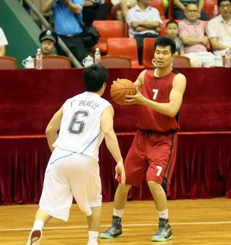 梅西专访将在周二发布，每体称梅西将透露他重返诺坎普的原因（每体：梅西专访周二上线，将公开回归诺坎普的原因）