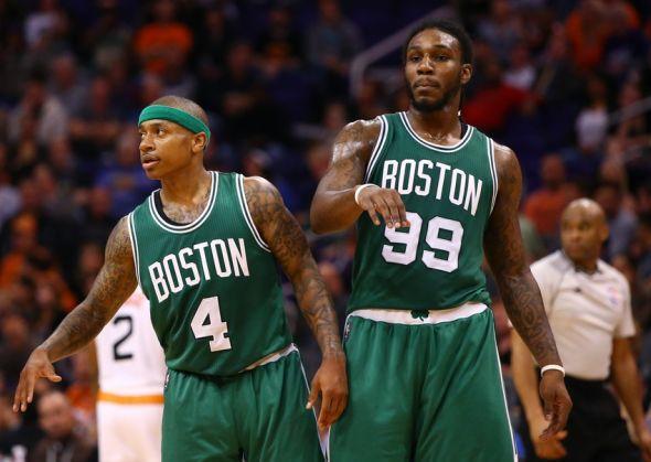 欧冠八强全部出炉，新贵强势晋级引爆热议（欧冠八强尘埃落定，新贵强势突围引发热议）